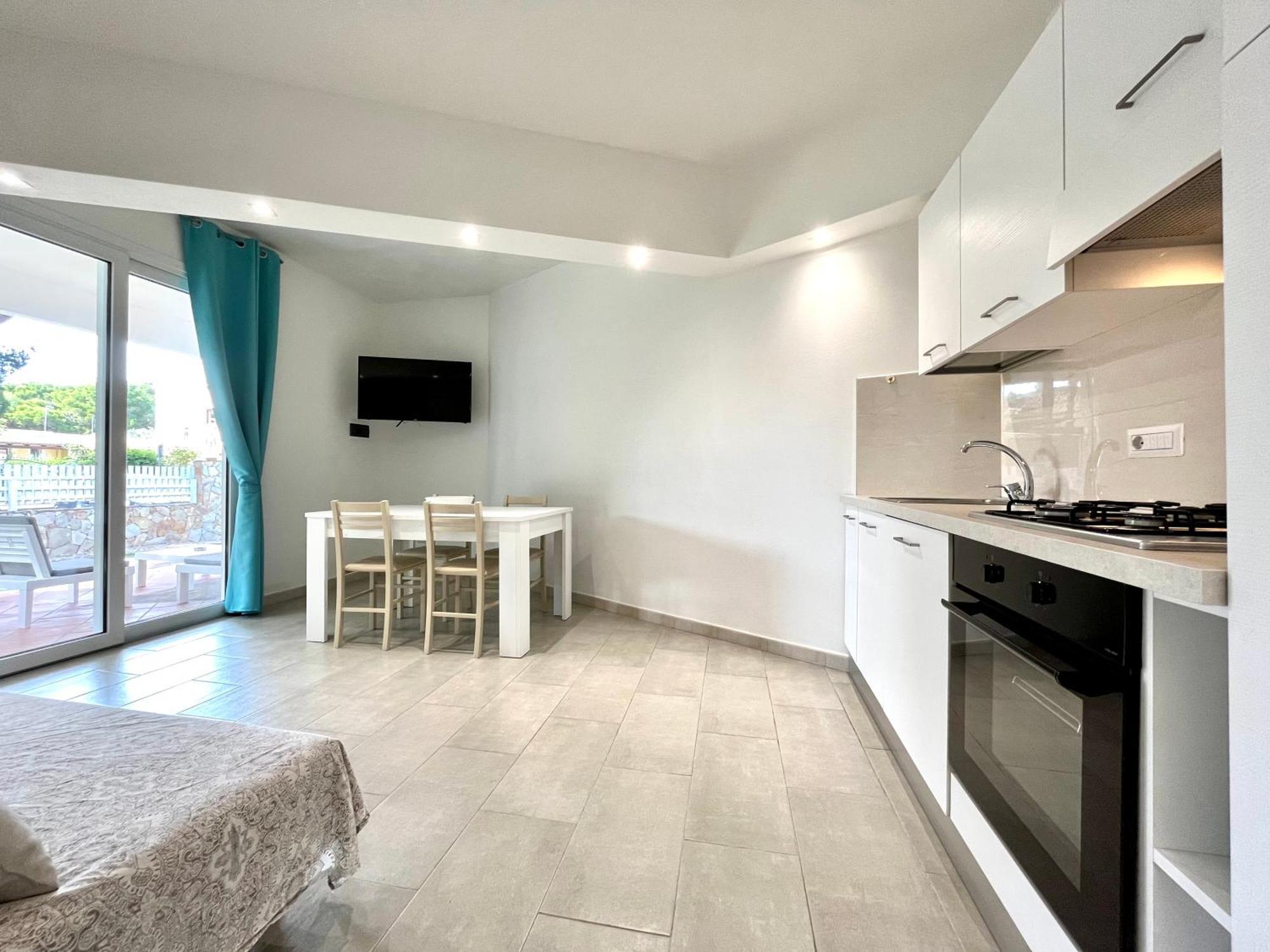 Angolo Mare Apartments & Rooms 皮诺港 外观 照片